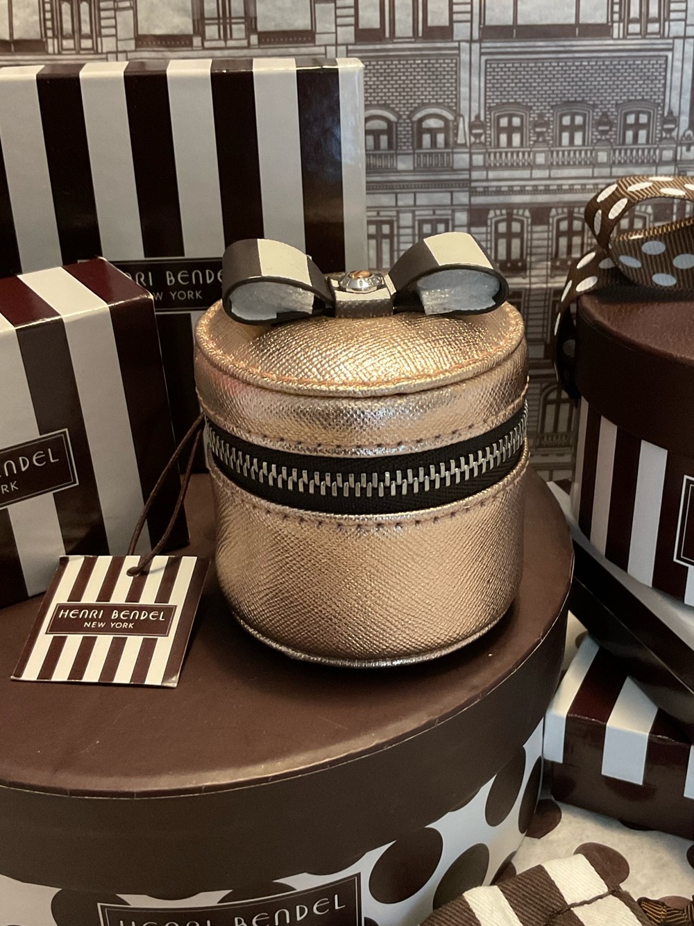 Henri Bendel Mini Ring Box - Rose Gold with Centennial Stripe Bow